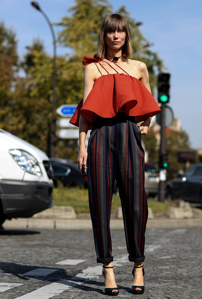 how-to-wear-a-crop-top-outfit-11