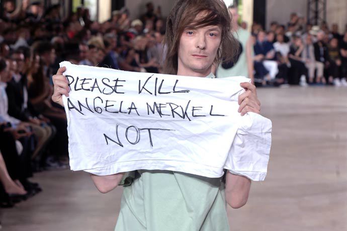 rick-owens-punches-protesting-model-at-paris-fashion-week-1