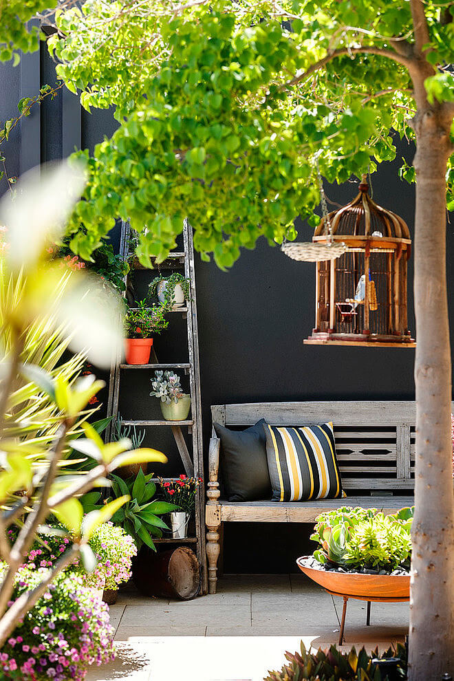 a residence full of color and vintage furniture_13