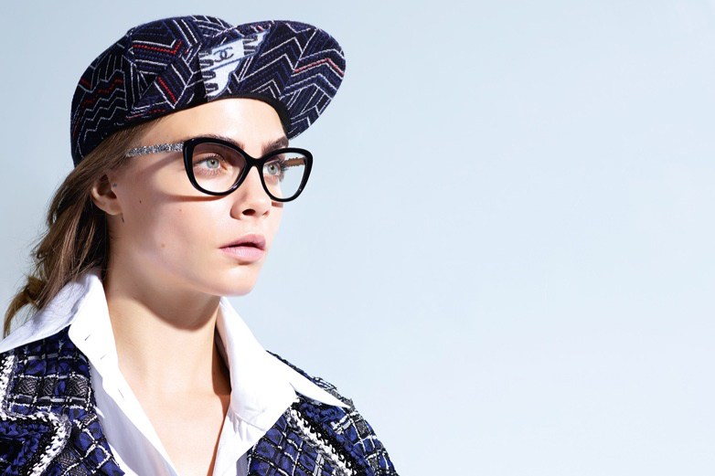 cara-delevingne-chanel-eyewear-2016-spring-summer-01