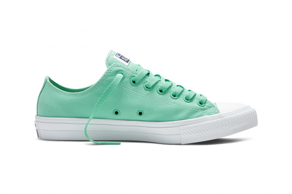 converse-chuck-taylor-all-star-ii-neon-2