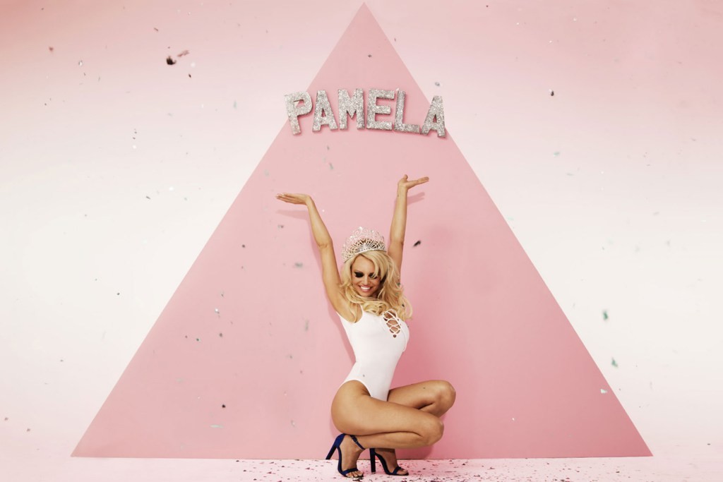 pamela-anderson-missguided-spring-summer-2016-campaign-3