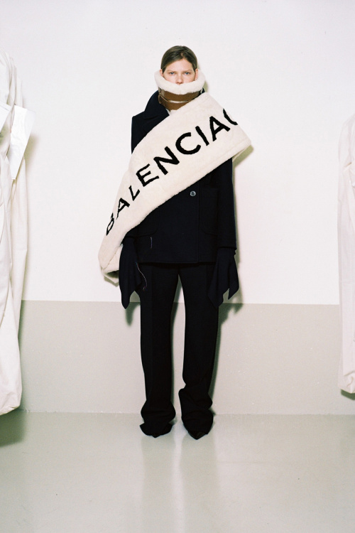 balenciaga_pre_fall_1