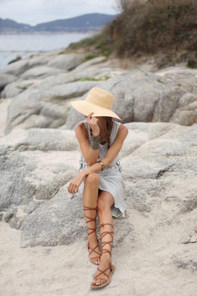 Gladiator-Sandals-outfit-ideas (18)