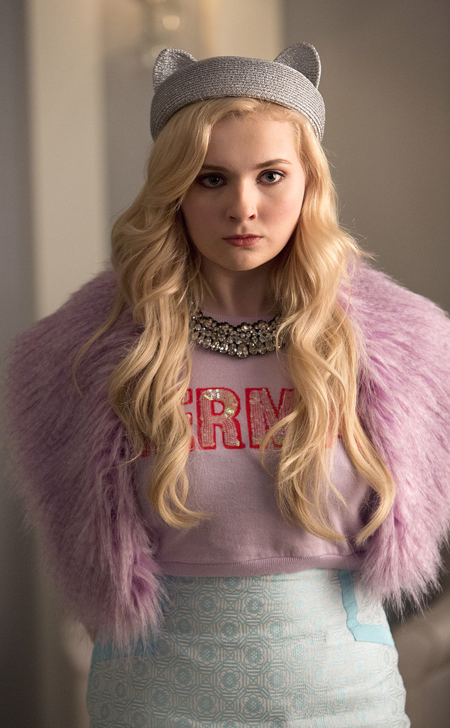 SCREAM QUEENS: Abigail Breslin as Chanel #5 in the "Pumpkin Patch" episode of SCREAM QUEENS airing Tuesday, Oct. 13 (9:00-10:00 PM ET/PT) on FOX. ©2015 Fox Broadcasting Co. Cr: Steve Dietl/FOX.