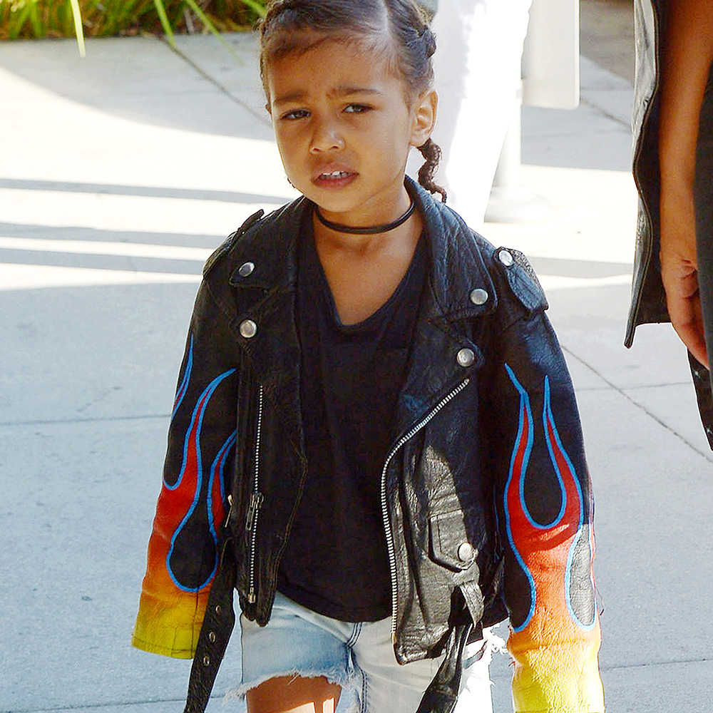 Mandatory Credit: Photo by Broadimage/REX/Shutterstock (5622980bh) North West Kardashian family out and about, Los Angeles, America - 02 Apr 2016 Kim Kardashian and Kourtney Kardashian take the kids to LACMA