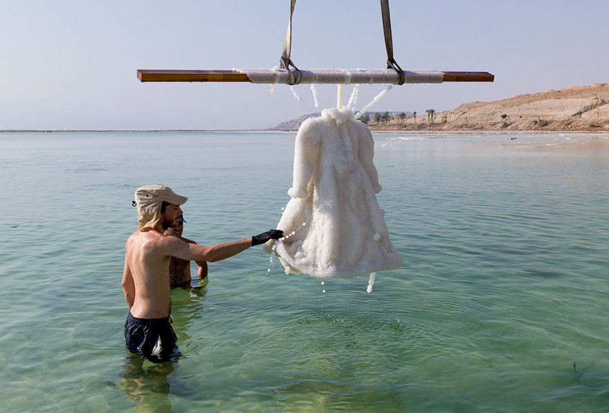 salt-dress-dead-sea-salt-bride (6)