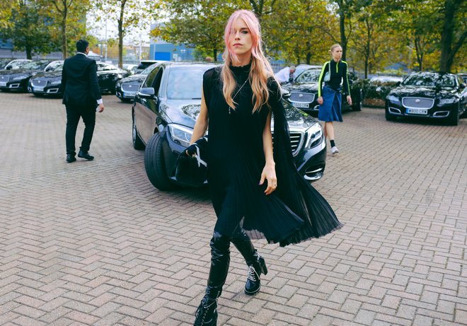 london-fashion-week-ss-2017-street-style-18