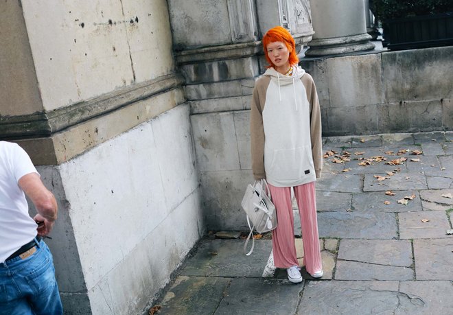 london-fashion-week-ss-2017-street-style-27