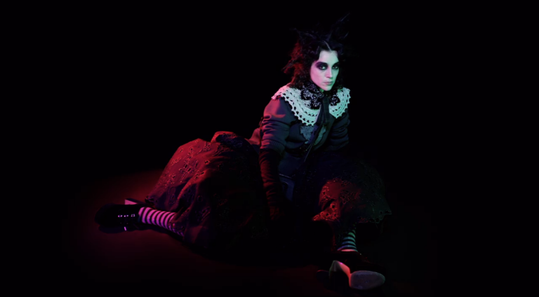 marc-jacobs-new-campaign-video-3