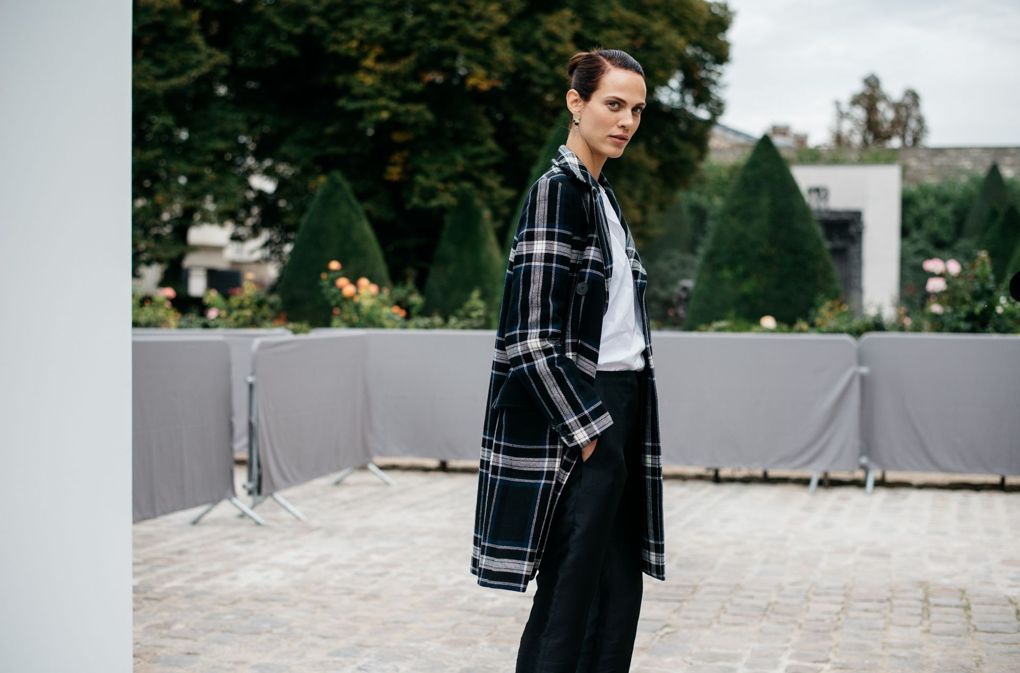 pfw-ss17-street-style-19