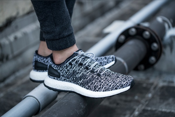 adidas PureBOOST Sneaker 1